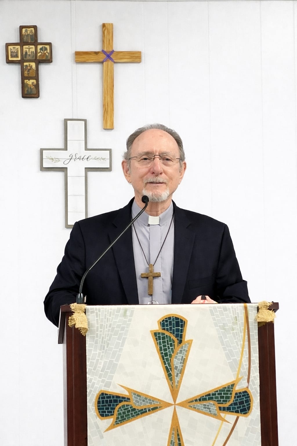 Pastor Bruce Brookshire at Grace Fellowship Church